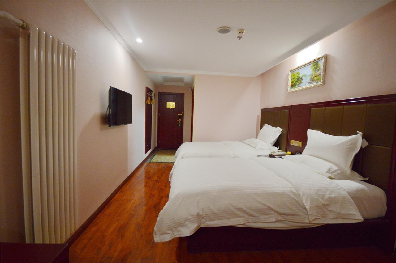 Greentree Alliance Guangxi Hezhou Babu District Lingfeng Square Hotel Exterior foto