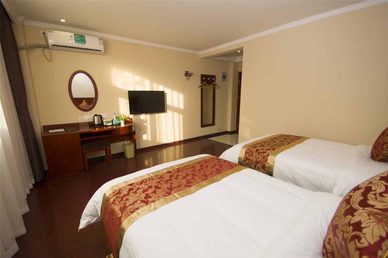 Greentree Alliance Guangxi Hezhou Babu District Lingfeng Square Hotel Exterior foto