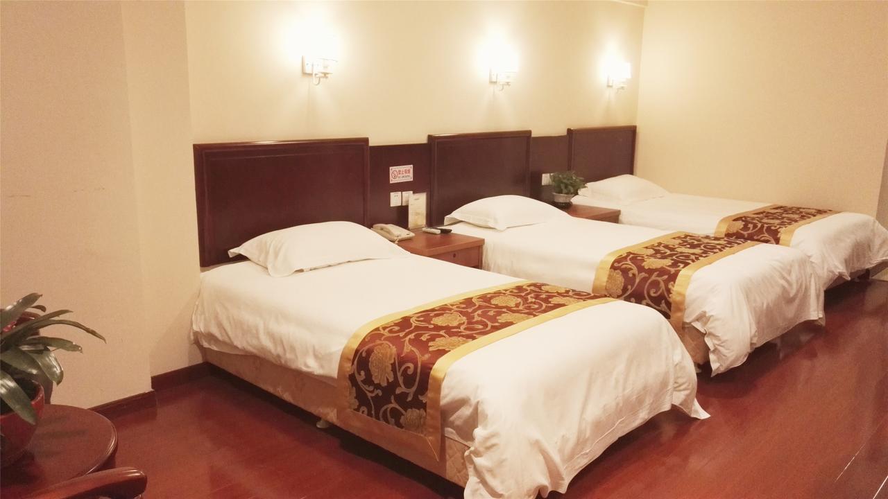 Greentree Alliance Guangxi Hezhou Babu District Lingfeng Square Hotel Exterior foto