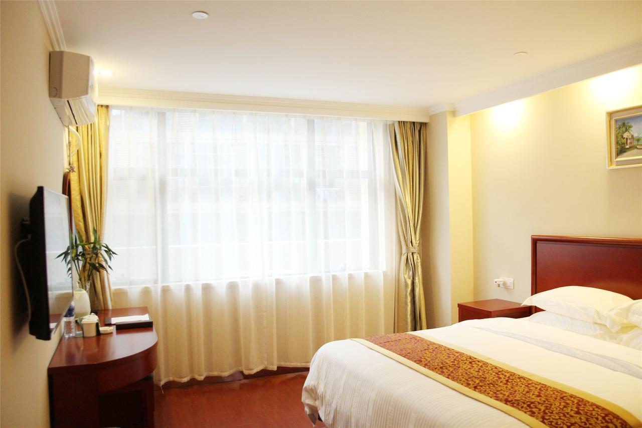 Greentree Alliance Guangxi Hezhou Babu District Lingfeng Square Hotel Exterior foto